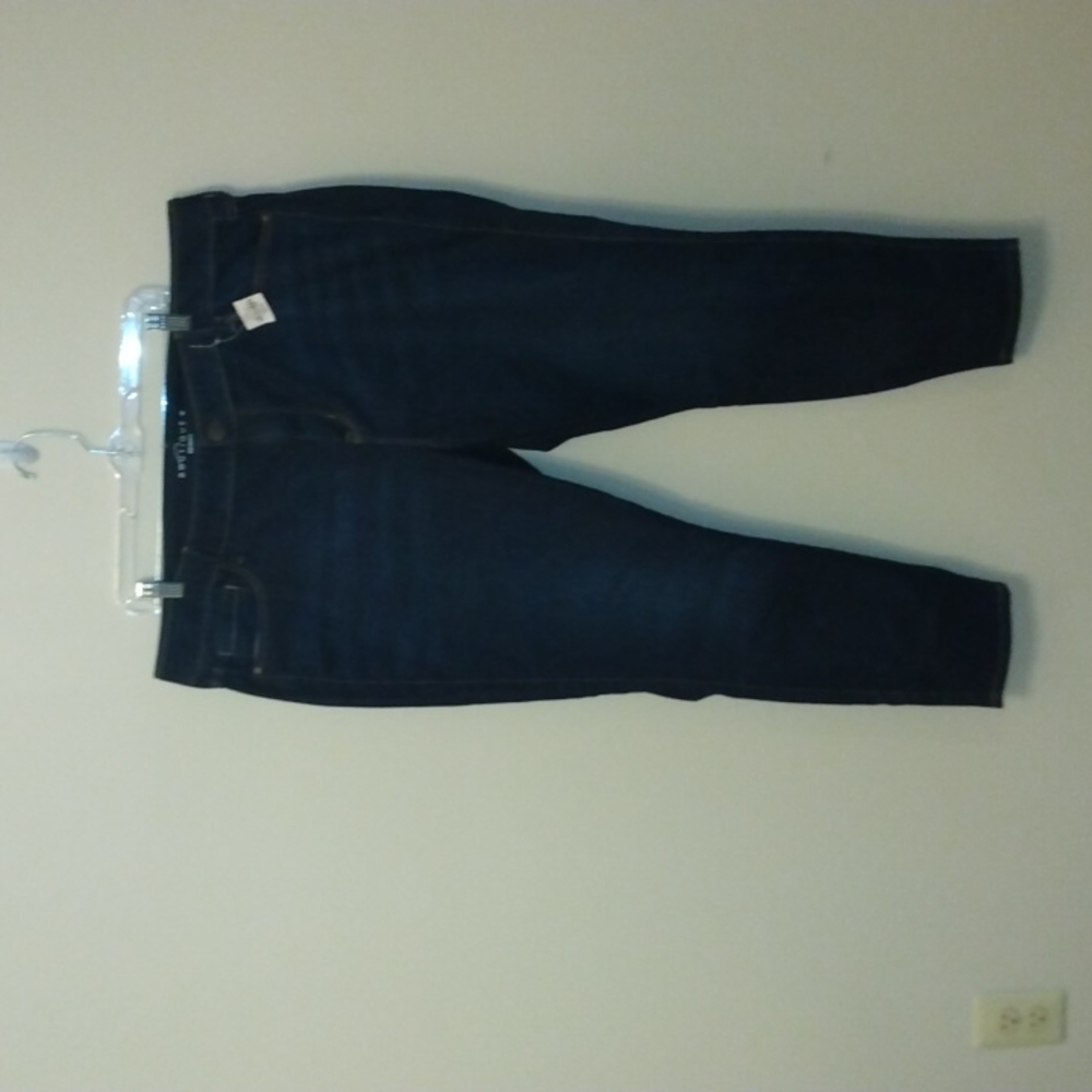 NWT BOUTIQUE SKINNY JEANS SIZE 20W